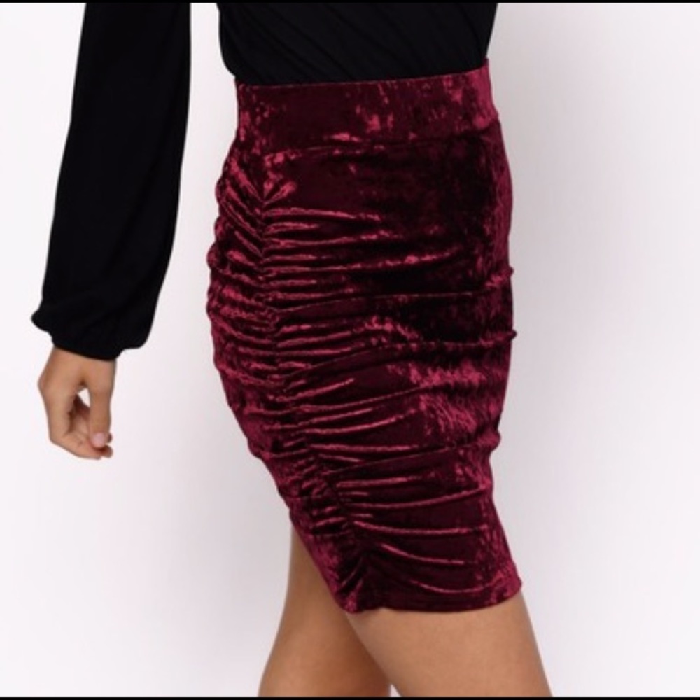 Velvet red bodycon skirt